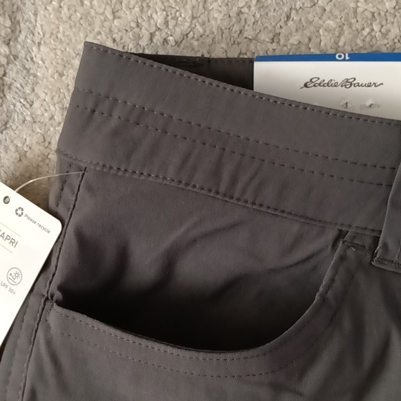 Eddie Bauer Rainier Capris - Picture 6 of 11